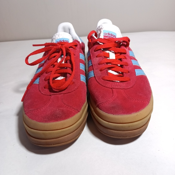 Adidas Gazelle Red Suede Sneakers Light Blue Stripes Unisex Women's 8.5 Mens 7.5 - Picture 2 of 7